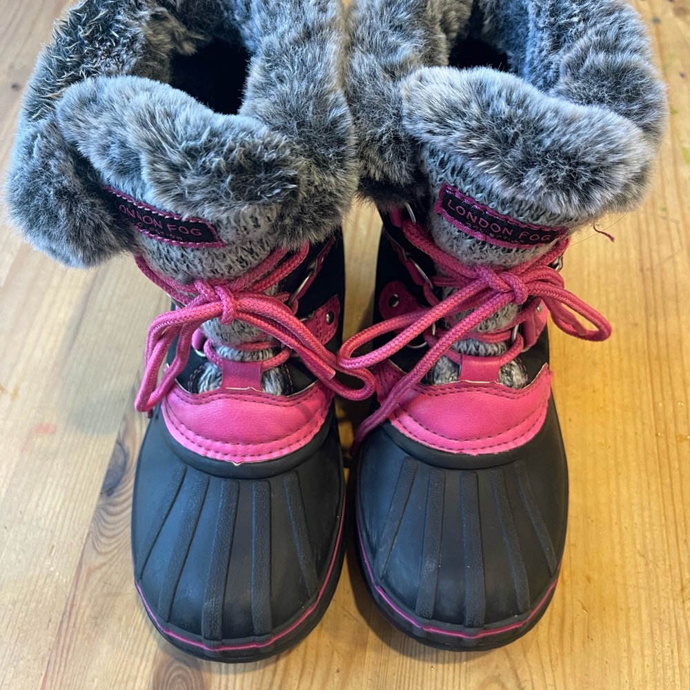 London Fog Gray and Pink Winter Boots